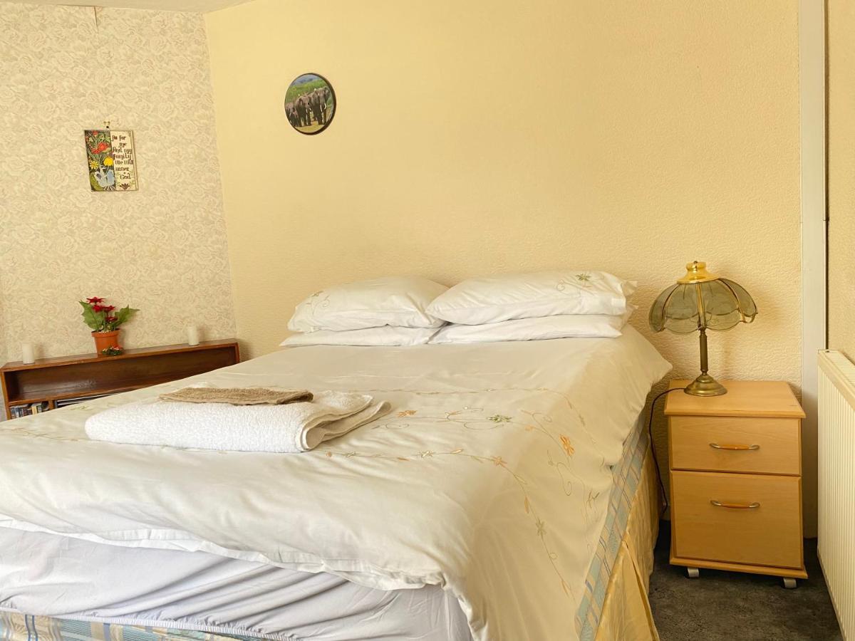 Appartement 132 à Bushbury Extérieur photo